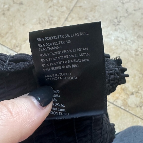 NWOT Urban Outfitters black smocked crop top - Picture 5 of 5